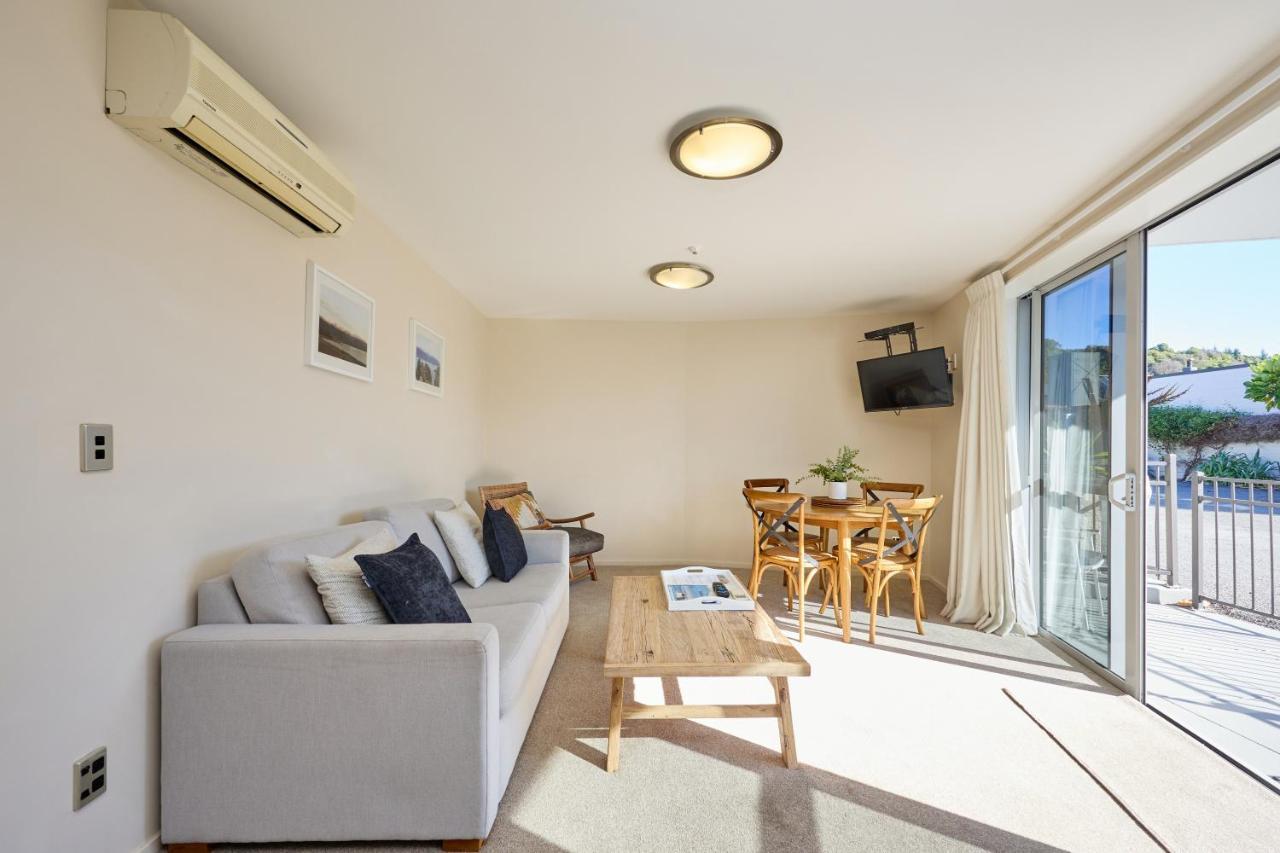 Kaikoura Waterfront Apartments Bagian luar foto