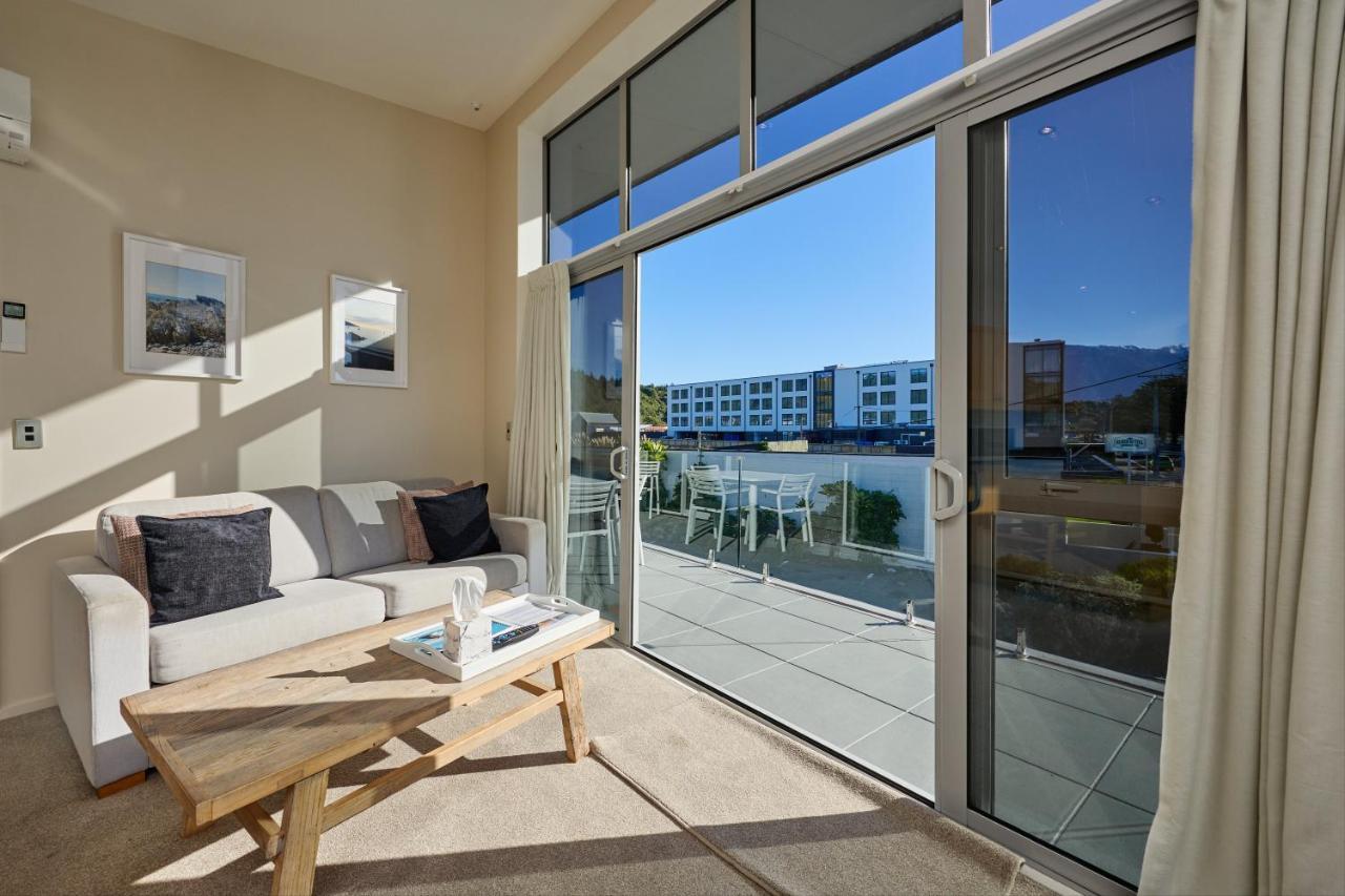 Kaikoura Waterfront Apartments Bagian luar foto