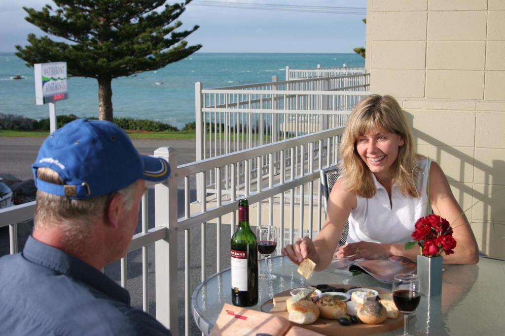 Kaikoura Waterfront Apartments Bagian luar foto